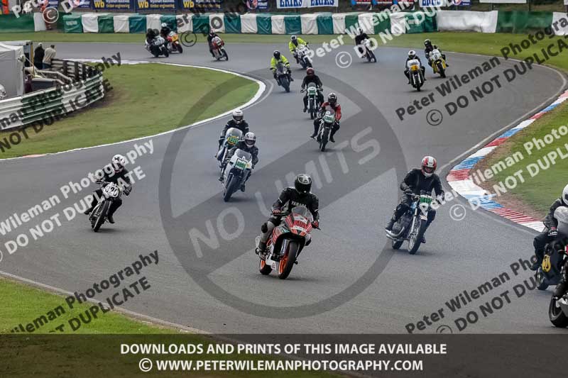 Vintage motorcycle club;eventdigitalimages;mallory park;mallory park trackday photographs;no limits trackdays;peter wileman photography;trackday digital images;trackday photos;vmcc festival 1000 bikes photographs